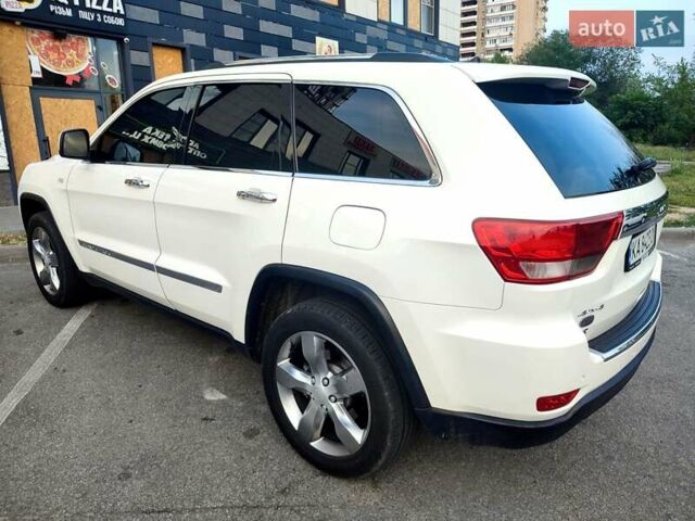 Білий Джип Grand Cherokee, об'ємом двигуна 3 л та пробігом 285 тис. км за 12900 $, фото 35 на Automoto.ua