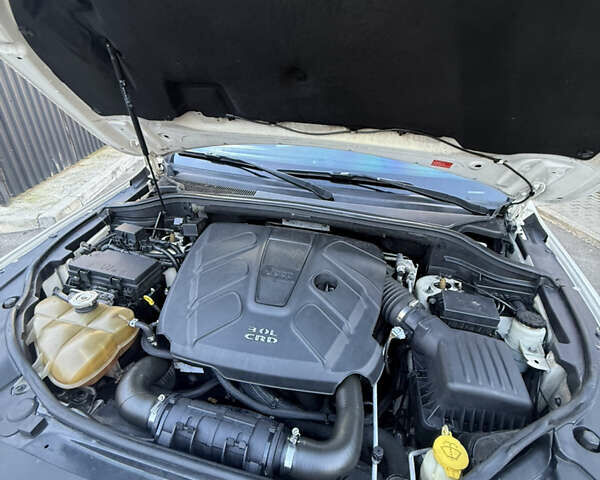 Білий Джип Grand Cherokee, об'ємом двигуна 2.99 л та пробігом 250 тис. км за 12999 $, фото 12 на Automoto.ua