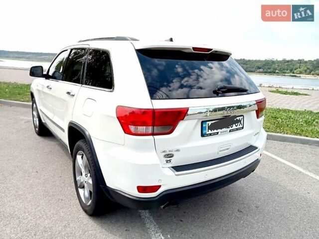 Білий Джип Grand Cherokee, об'ємом двигуна 3 л та пробігом 285 тис. км за 12900 $, фото 21 на Automoto.ua