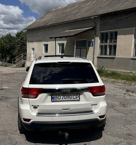 Белый Джип Гранд Чероки, объемом двигателя 2.99 л и пробегом 315 тыс. км за 17500 $, фото 3 на Automoto.ua