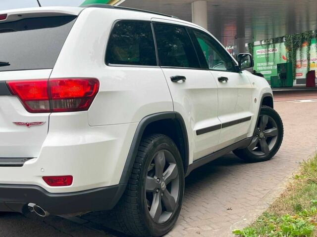 Білий Джип Grand Cherokee, об'ємом двигуна 3 л та пробігом 176 тис. км за 14990 $, фото 17 на Automoto.ua