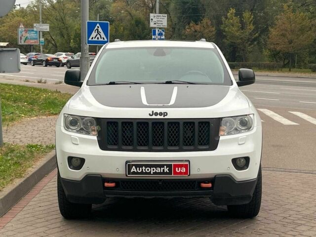 Білий Джип Grand Cherokee, об'ємом двигуна 3 л та пробігом 176 тис. км за 14990 $, фото 2 на Automoto.ua