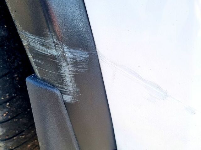 Белый Джип Гранд Чероки, объемом двигателя 3 л и пробегом 255 тыс. км за 20500 $, фото 8 на Automoto.ua