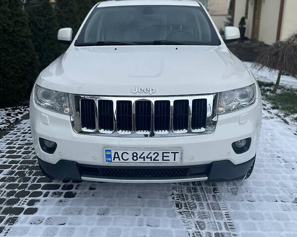 Білий Джип Grand Cherokee, об'ємом двигуна 2.99 л та пробігом 189 тис. км за 18000 $, фото 2 на Automoto.ua