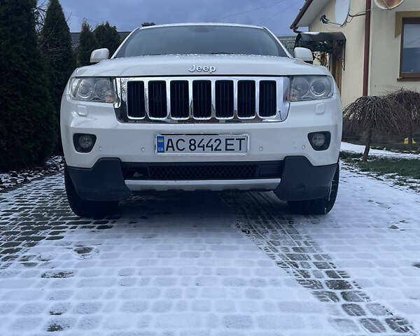 Білий Джип Grand Cherokee, об'ємом двигуна 2.99 л та пробігом 189 тис. км за 18000 $, фото 7 на Automoto.ua