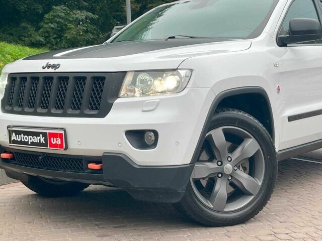 Білий Джип Grand Cherokee, об'ємом двигуна 3 л та пробігом 176 тис. км за 14990 $, фото 16 на Automoto.ua