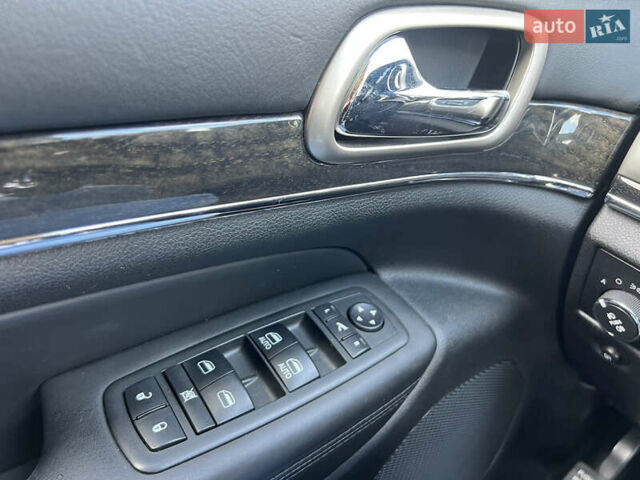 Білий Джип Grand Cherokee, об'ємом двигуна 2.99 л та пробігом 290 тис. км за 15500 $, фото 50 на Automoto.ua