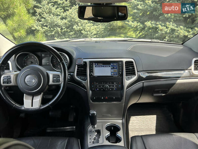 Білий Джип Grand Cherokee, об'ємом двигуна 2.99 л та пробігом 290 тис. км за 15500 $, фото 36 на Automoto.ua
