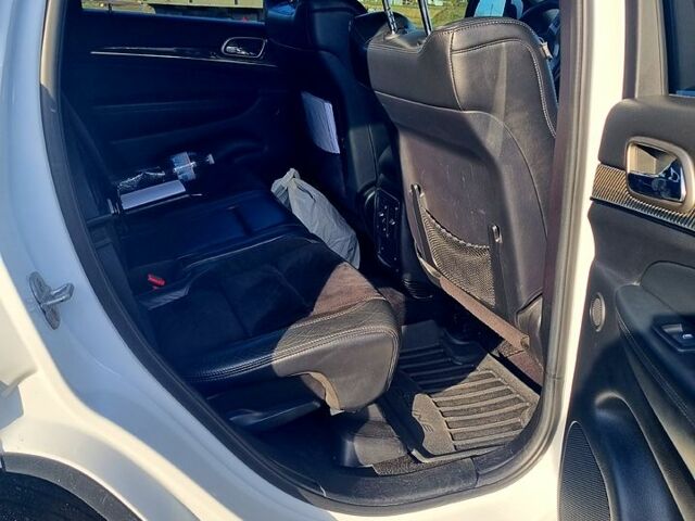 Белый Джип Гранд Чероки, объемом двигателя 3 л и пробегом 255 тыс. км за 20500 $, фото 3 на Automoto.ua