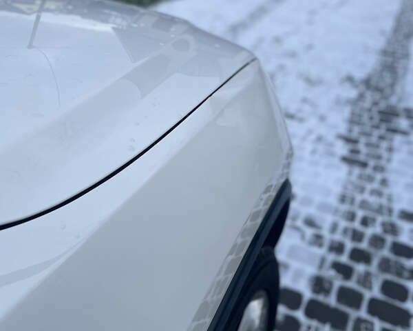 Білий Джип Grand Cherokee, об'ємом двигуна 2.99 л та пробігом 189 тис. км за 18000 $, фото 11 на Automoto.ua