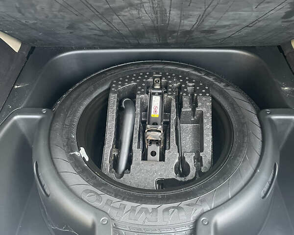 Білий Джип Grand Cherokee, об'ємом двигуна 2.99 л та пробігом 189 тис. км за 18000 $, фото 17 на Automoto.ua