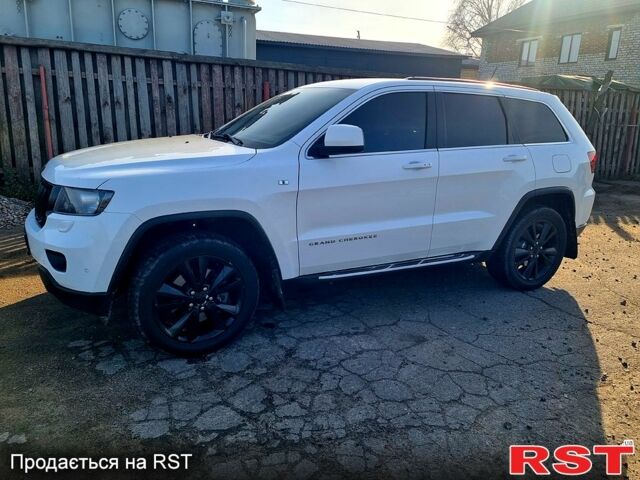Белый Джип Гранд Чероки, объемом двигателя 3 л и пробегом 255 тыс. км за 20500 $, фото 6 на Automoto.ua
