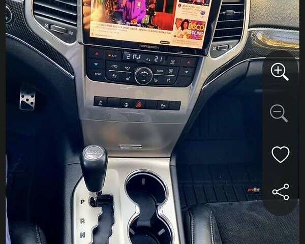 Белый Джип Гранд Чероки, объемом двигателя 3 л и пробегом 255 тыс. км за 16500 $, фото 6 на Automoto.ua