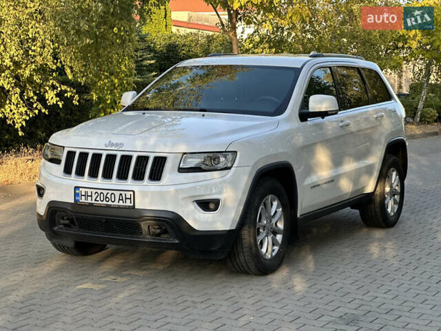 Белый Джип Гранд Чероки, объемом двигателя 2.99 л и пробегом 145 тыс. км за 19700 $, фото 2 на Automoto.ua