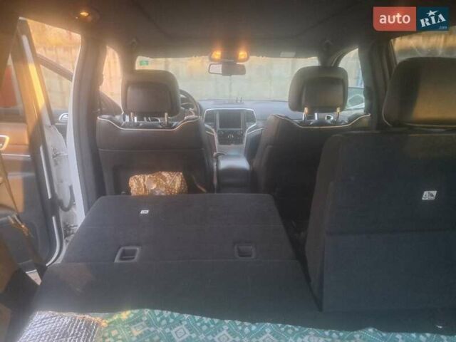 Белый Джип Гранд Чероки, объемом двигателя 2.99 л и пробегом 190 тыс. км за 19800 $, фото 12 на Automoto.ua