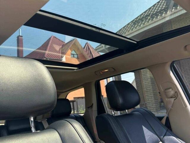 Джип Grand Cherokee 2013 у Житомирі на Automoto.ua Білий Джип Grand Cherokee, об'ємом двигуна 3 л та пробігом 232 тис. км за 20000 $, фото 5 на Automoto.ua