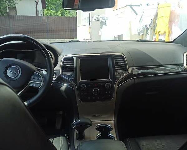 Білий Джип Grand Cherokee, об'ємом двигуна 2.99 л та пробігом 237 тис. км за 17900 $, фото 8 на Automoto.ua