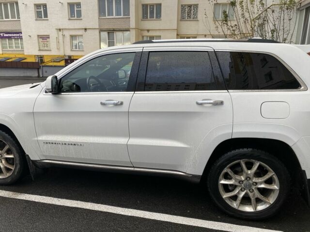 Білий Джип Grand Cherokee, об'ємом двигуна 3 л та пробігом 251 тис. км за 17000 $, фото 1 на Automoto.ua