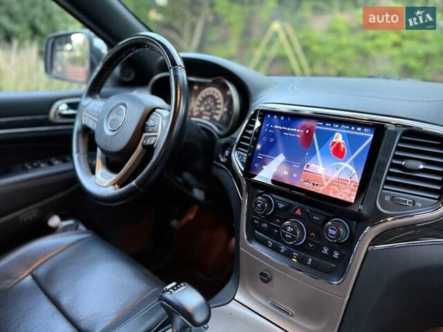 Белый Джип Гранд Чероки, объемом двигателя 3.6 л и пробегом 179 тыс. км за 18300 $, фото 3 на Automoto.ua