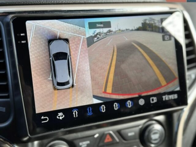 Білий Джип Grand Cherokee, об'ємом двигуна 3 л та пробігом 150 тис. км за 18600 $, фото 1 на Automoto.ua