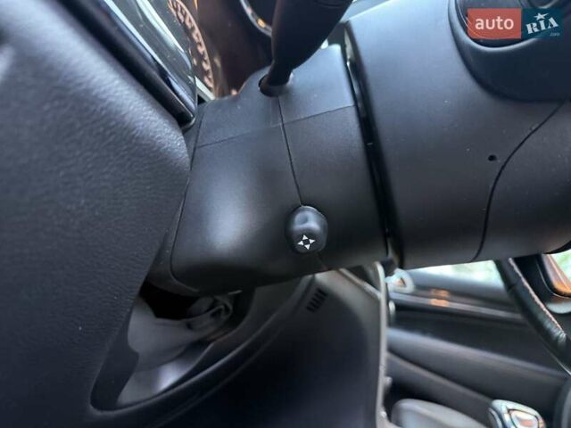 Белый Джип Гранд Чероки, объемом двигателя 3.6 л и пробегом 179 тыс. км за 18300 $, фото 9 на Automoto.ua