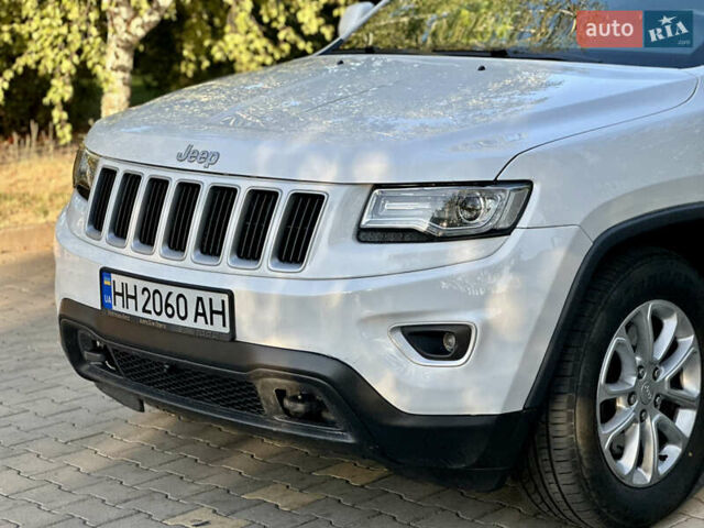 Белый Джип Гранд Чероки, объемом двигателя 2.99 л и пробегом 145 тыс. км за 19700 $, фото 7 на Automoto.ua