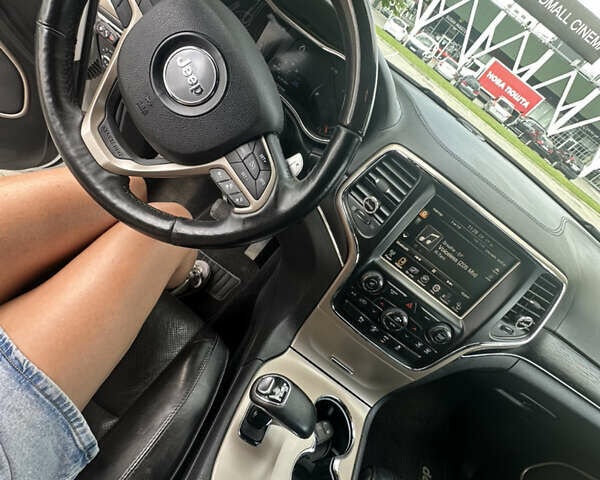 Белый Джип Гранд Чероки, объемом двигателя 2.99 л и пробегом 252 тыс. км за 17500 $, фото 8 на Automoto.ua