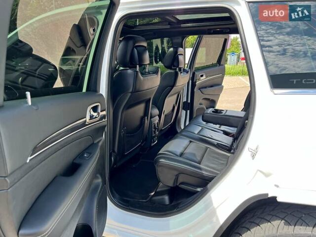 Білий Джип Grand Cherokee, об'ємом двигуна 2.99 л та пробігом 159 тис. км за 17900 $, фото 29 на Automoto.ua