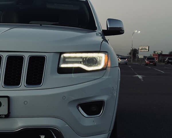 Білий Джип Grand Cherokee, об'ємом двигуна 2.99 л та пробігом 191 тис. км за 21000 $, фото 23 на Automoto.ua