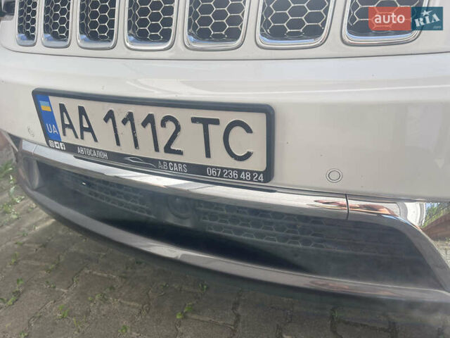 Белый Джип Гранд Чероки, объемом двигателя 2.99 л и пробегом 172 тыс. км за 24500 $, фото 10 на Automoto.ua