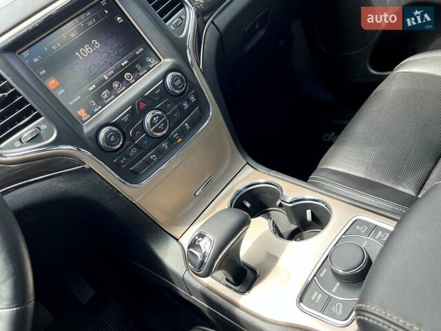 Білий Джип Grand Cherokee, об'ємом двигуна 2.99 л та пробігом 159 тис. км за 17900 $, фото 19 на Automoto.ua
