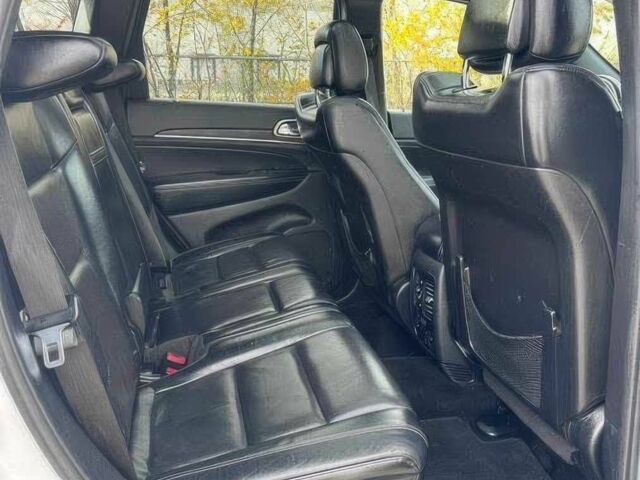 Белый Джип Гранд Чероки, объемом двигателя 3.6 л и пробегом 75 тыс. км за 16000 $, фото 10 на Automoto.ua