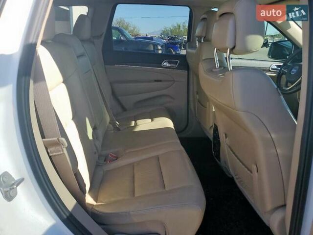 Джип Гранд Чероки 2015 в Киеве на Automoto.ua Белый Джип Гранд Чероки, объемом двигателя 3.6 л и пробегом 128 тыс. км за 2700 $, фото 10 на Automoto.ua