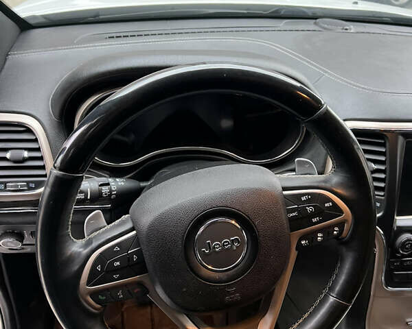 Белый Джип Гранд Чероки, объемом двигателя 2.99 л и пробегом 210 тыс. км за 21600 $, фото 14 на Automoto.ua