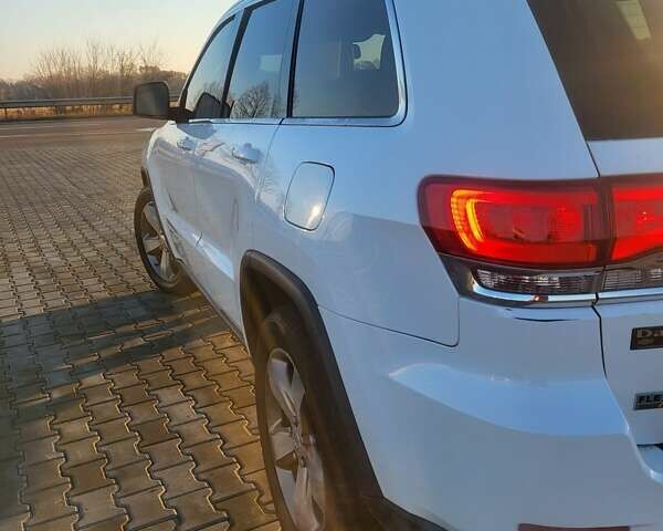 Білий Джип Grand Cherokee, об'ємом двигуна 3.6 л та пробігом 213 тис. км за 15500 $, фото 10 на Automoto.ua