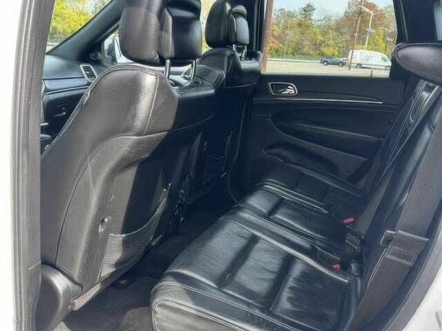 Белый Джип Гранд Чероки, объемом двигателя 3.6 л и пробегом 75 тыс. км за 16000 $, фото 11 на Automoto.ua