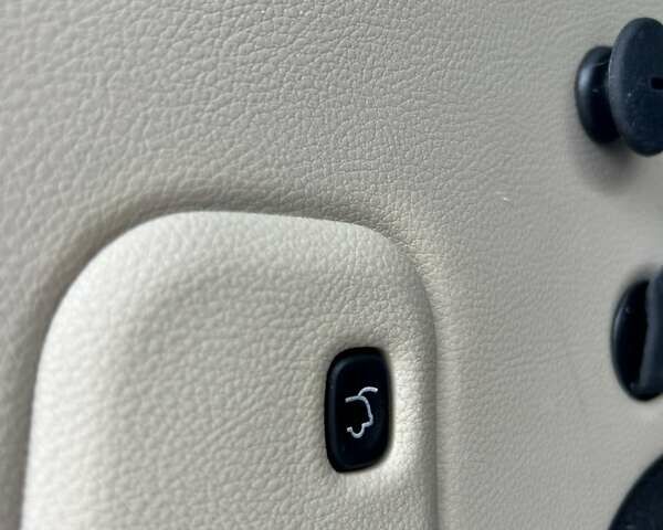 Білий Джип Grand Cherokee, об'ємом двигуна 3.6 л та пробігом 238 тис. км за 17000 $, фото 16 на Automoto.ua