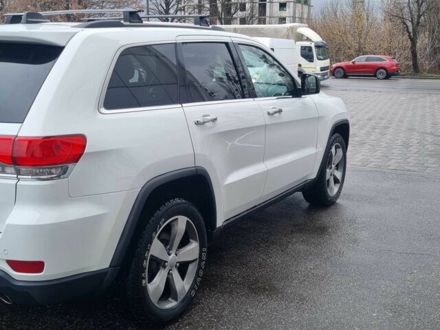 Білий Джип Grand Cherokee, об'ємом двигуна 0.36 л та пробігом 146 тис. км за 22999 $, фото 5 на Automoto.ua