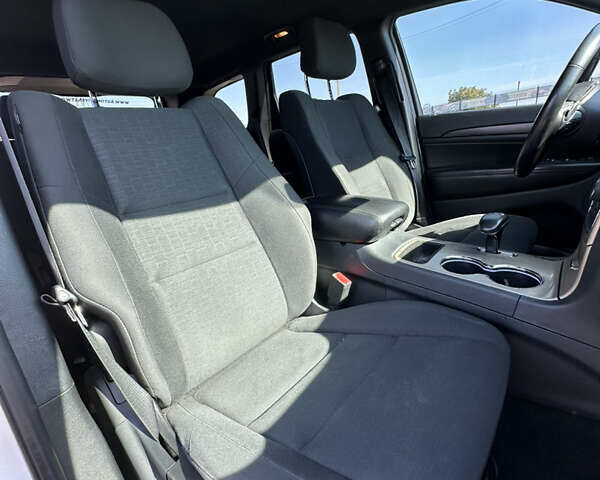 Белый Джип Гранд Чероки, объемом двигателя 3.6 л и пробегом 113 тыс. км за 19999 $, фото 26 на Automoto.ua