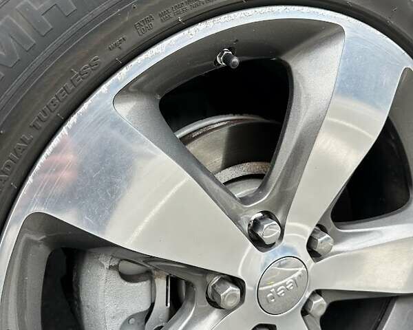 Белый Джип Гранд Чероки, объемом двигателя 3 л и пробегом 155 тыс. км за 22500 $, фото 62 на Automoto.ua