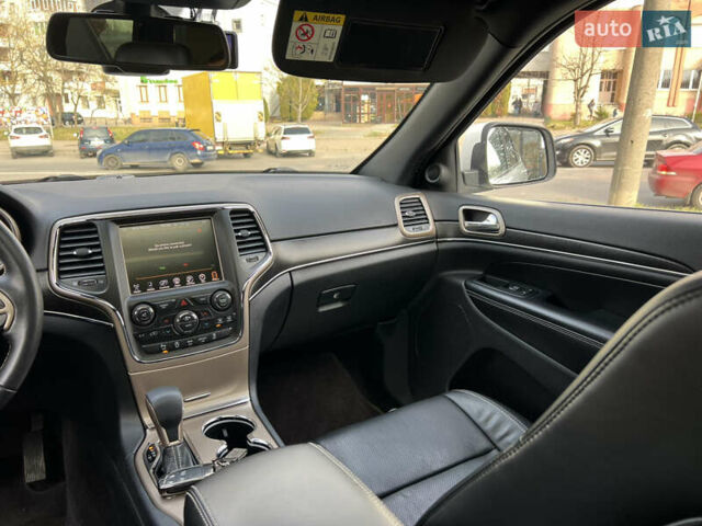 Белый Джип Гранд Чероки, объемом двигателя 2.99 л и пробегом 142 тыс. км за 25000 $, фото 39 на Automoto.ua