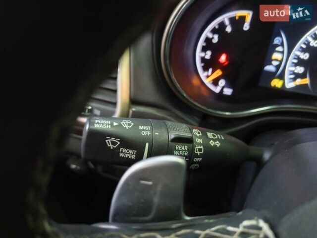 Белый Джип Гранд Чероки, объемом двигателя 3 л и пробегом 107 тыс. км за 24500 $, фото 25 на Automoto.ua