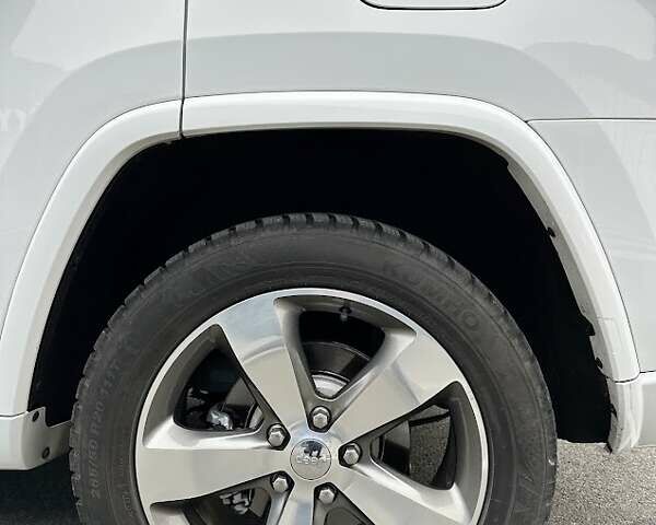 Белый Джип Гранд Чероки, объемом двигателя 3 л и пробегом 155 тыс. км за 22500 $, фото 51 на Automoto.ua