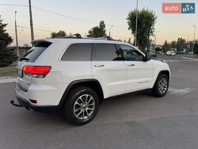 Джип Гранд Чероки 2016 в Черкассах на Automoto.ua Белый Джип Гранд Чероки, объемом двигателя 3.6 л и пробегом 164 тыс. км за 19600 $, фото 21 на Automoto.ua