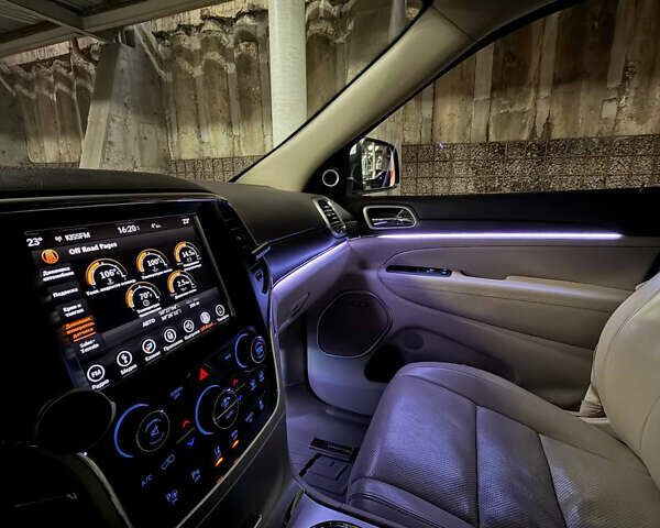 Белый Джип Гранд Чероки, объемом двигателя 5.7 л и пробегом 88 тыс. км за 38000 $, фото 22 на Automoto.ua