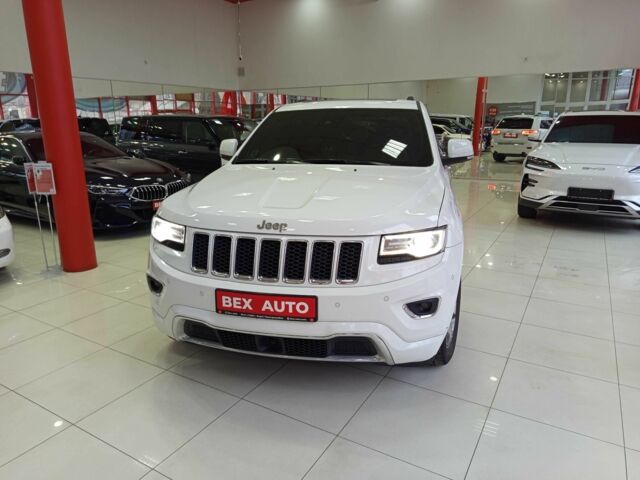 Білий Джип Grand Cherokee, об'ємом двигуна 3 л та пробігом 107 тис. км за 24500 $, фото 2 на Automoto.ua