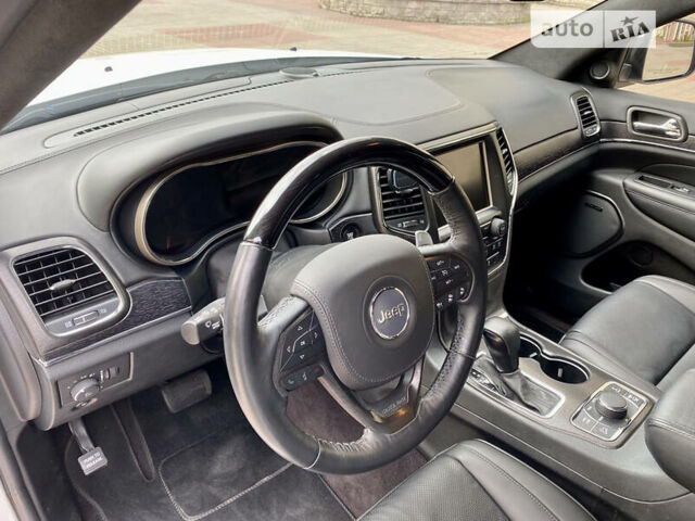 Білий Джип Grand Cherokee, об'ємом двигуна 5.7 л та пробігом 84 тис. км за 35000 $, фото 75 на Automoto.ua
