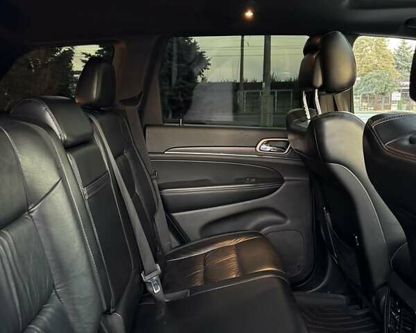 Джип Гранд Чероки 2016 в Черкассах на Automoto.ua Белый Джип Гранд Чероки, объемом двигателя 3.6 л и пробегом 164 тыс. км за 19600 $, фото 27 на Automoto.ua