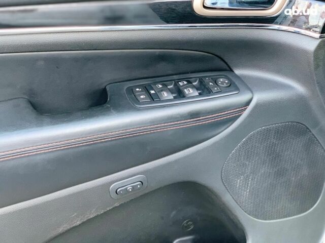 Білий Джип Grand Cherokee, об'ємом двигуна 3 л та пробігом 176 тис. км за 29440 $, фото 19 на Automoto.ua