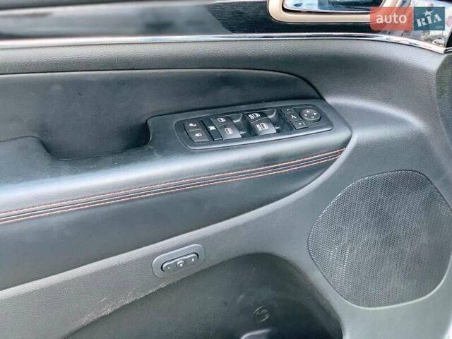 Білий Джип Grand Cherokee, об'ємом двигуна 3 л та пробігом 176 тис. км за 29440 $, фото 19 на Automoto.ua